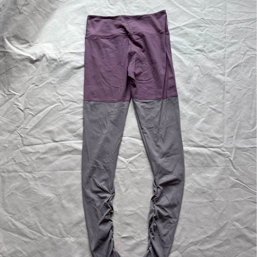 Alo pink two tone ruched scrunchy ballet leggings
